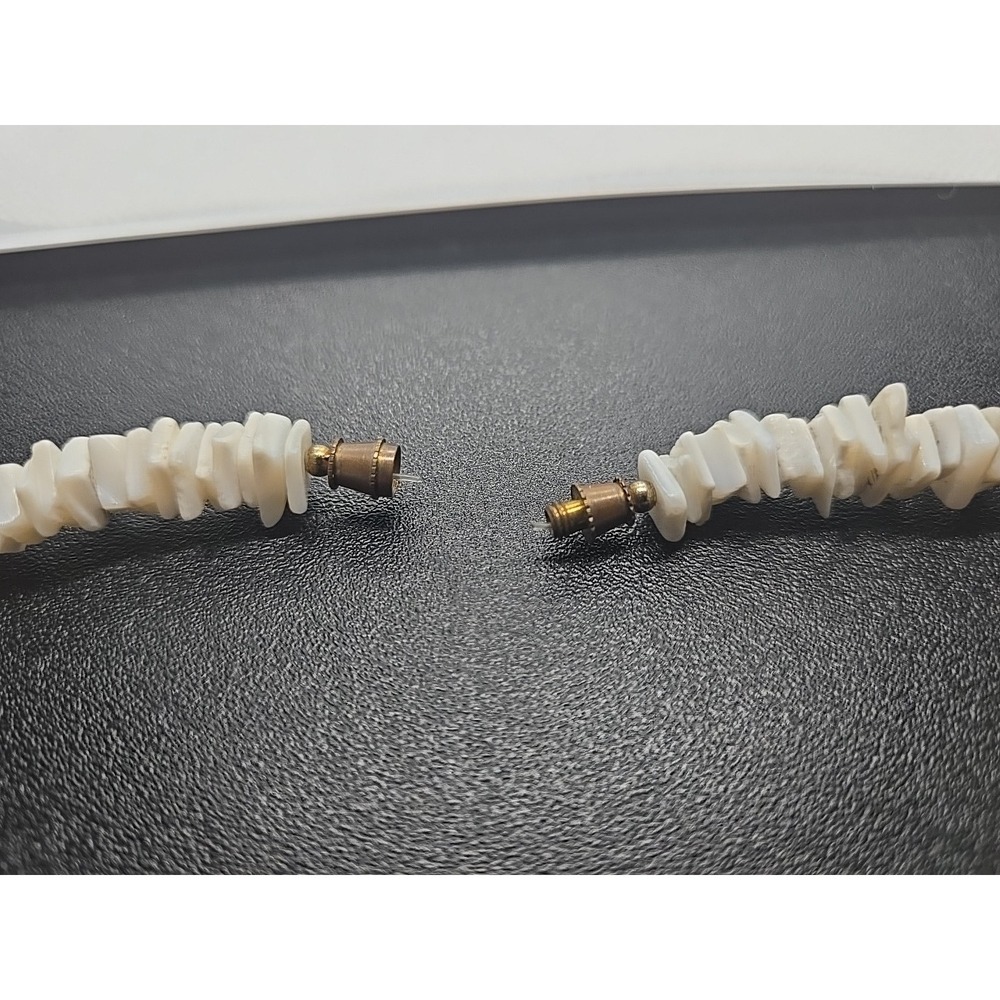 Vintage 80's White Puka Shell Necklace Choker 16" - Picture 6 of 8